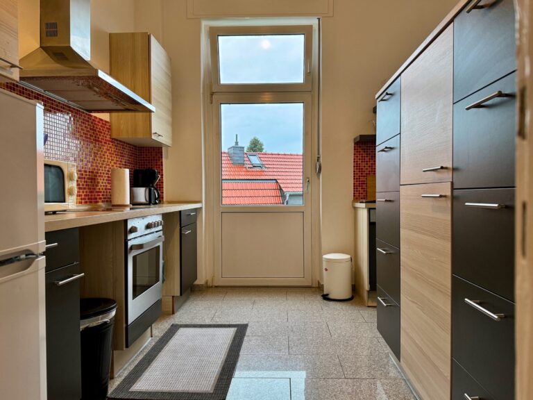 B2 kitchen