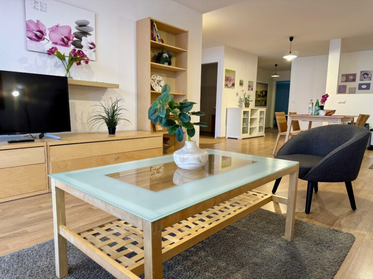 P - F2 kitchen, living, dining room 03