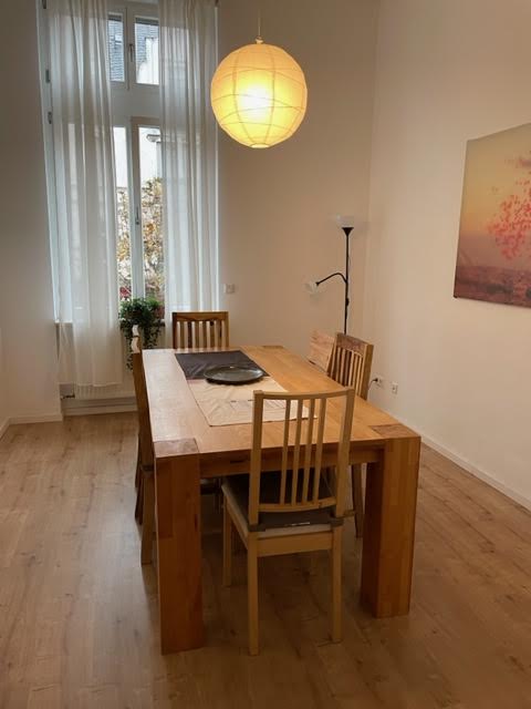 R1 dining room 01